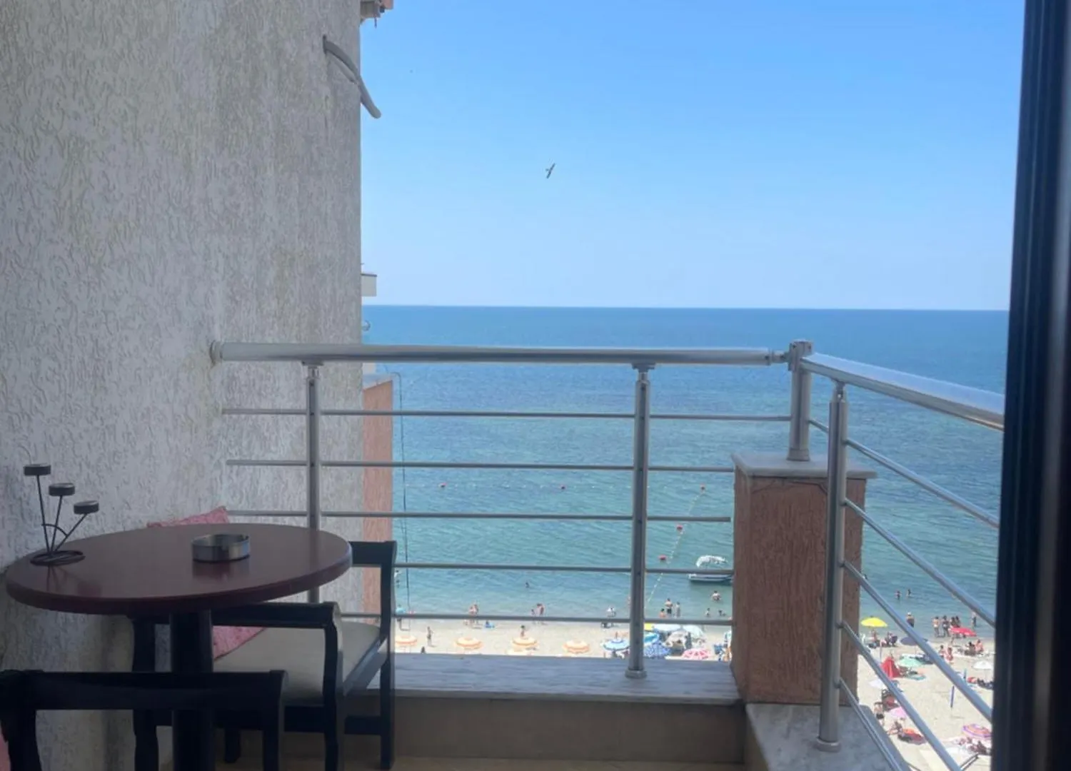 Vollga Seaview Apartment ドゥラス