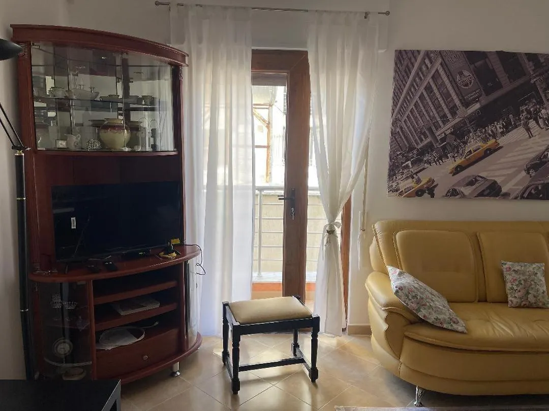 Vollga Seaview Apartment Durres 0*,  Albania